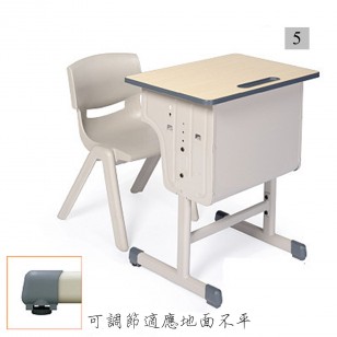 課室桌椅