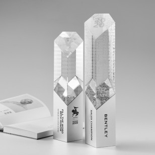 魔方森林K9水晶獎杯定制定做雕刻字商會年會慶典優秀員工高端頒獎